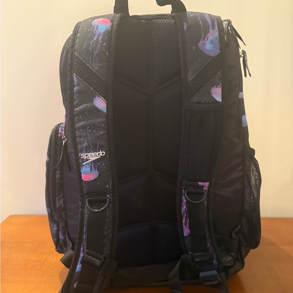 Speedo Teamster 35L Jellyfish Print Backpack - Picture 6 of 7